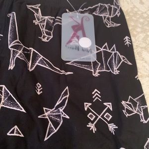 Buskin’s Kids “Dino Doddle” Leggings